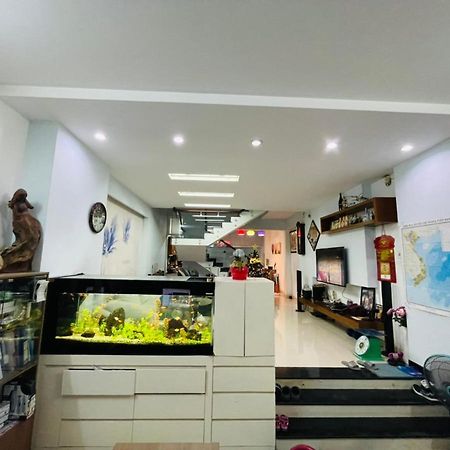 Helen'S Homestay Thành Pho Ho Chí Minh Esterno foto